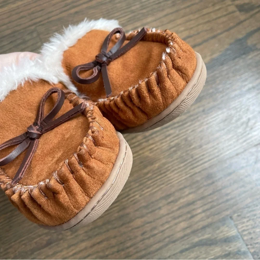 J.Crew Crewcuts Tan Suede Kids Slippers